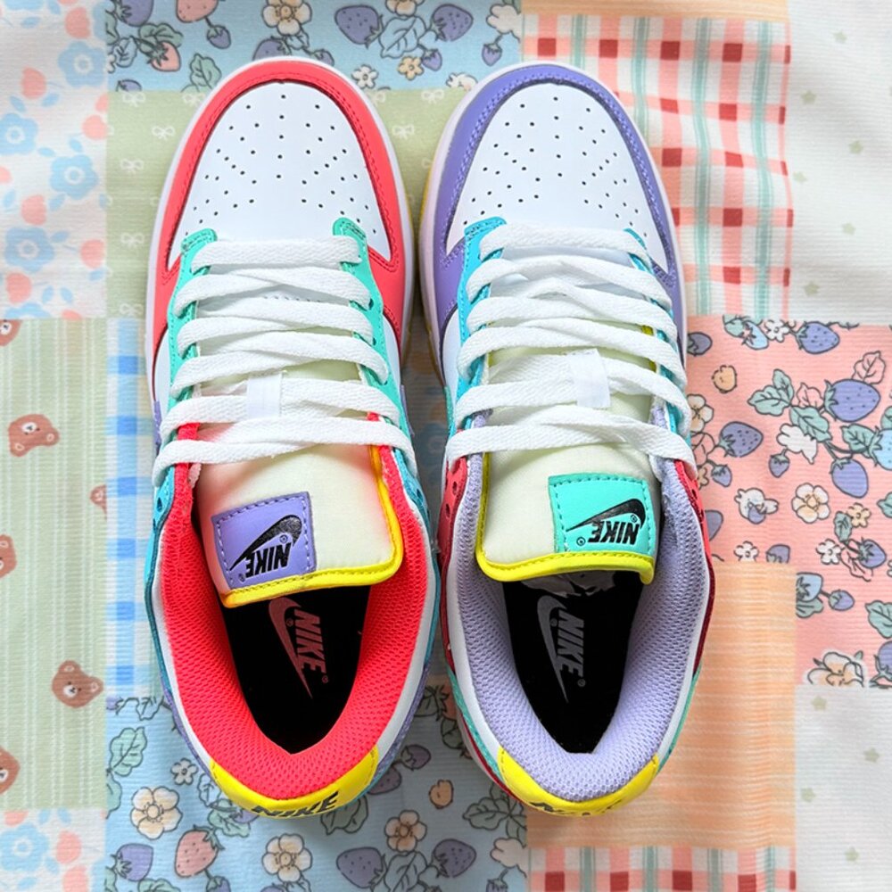 Nike Low-Top Rainbow Splash Sneakers